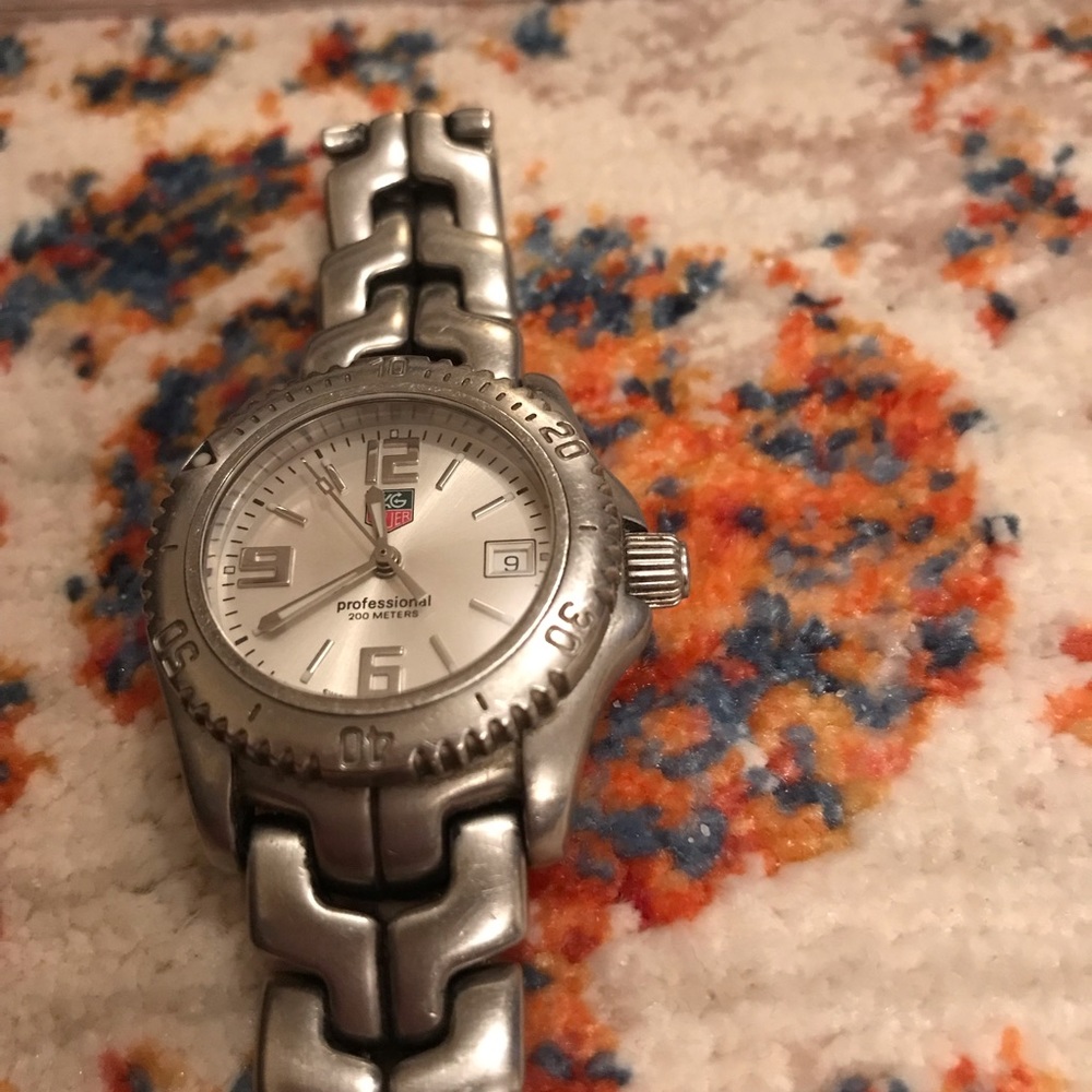 Tag watch - Picture 1 of 11